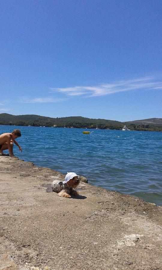 Appartamento Eleni Teodo Esterno foto